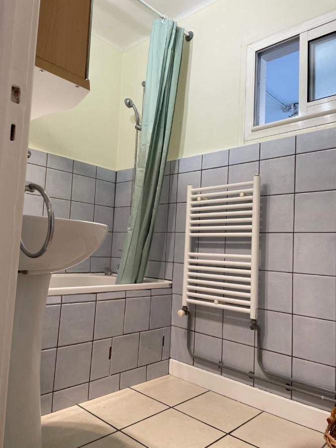 Grand Studio 7 Minutes De La Plage Et Climatise Sur Juan Les Pins 昂蒂布 外观 照片