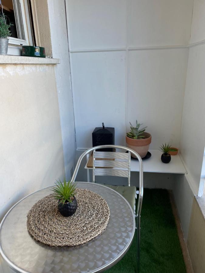 Grand Studio 7 Minutes De La Plage Et Climatise Sur Juan Les Pins 昂蒂布 外观 照片