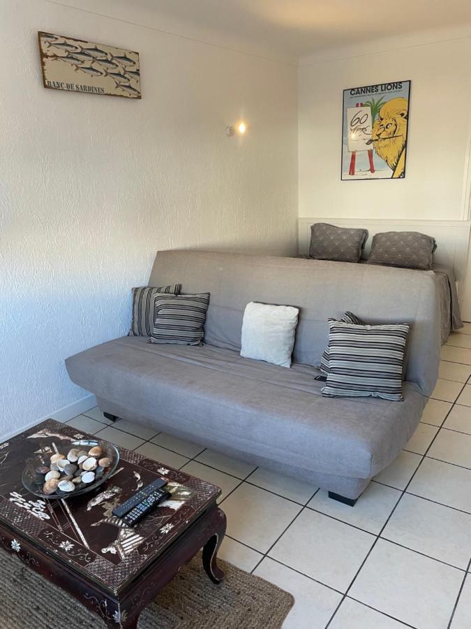 Grand Studio 7 Minutes De La Plage Et Climatise Sur Juan Les Pins 昂蒂布 外观 照片