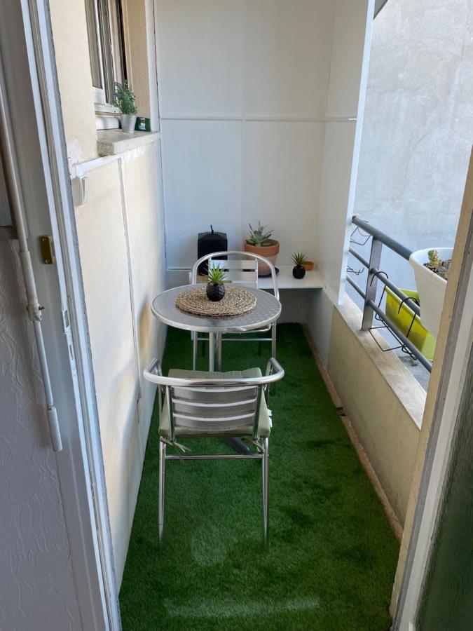 Grand Studio 7 Minutes De La Plage Et Climatise Sur Juan Les Pins 昂蒂布 外观 照片