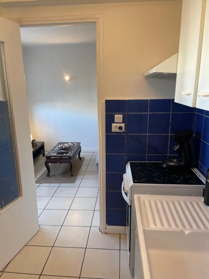 Grand Studio 7 Minutes De La Plage Et Climatise Sur Juan Les Pins 昂蒂布 外观 照片