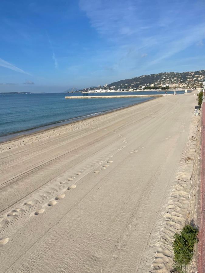Grand Studio 7 Minutes De La Plage Et Climatise Sur Juan Les Pins 昂蒂布 外观 照片